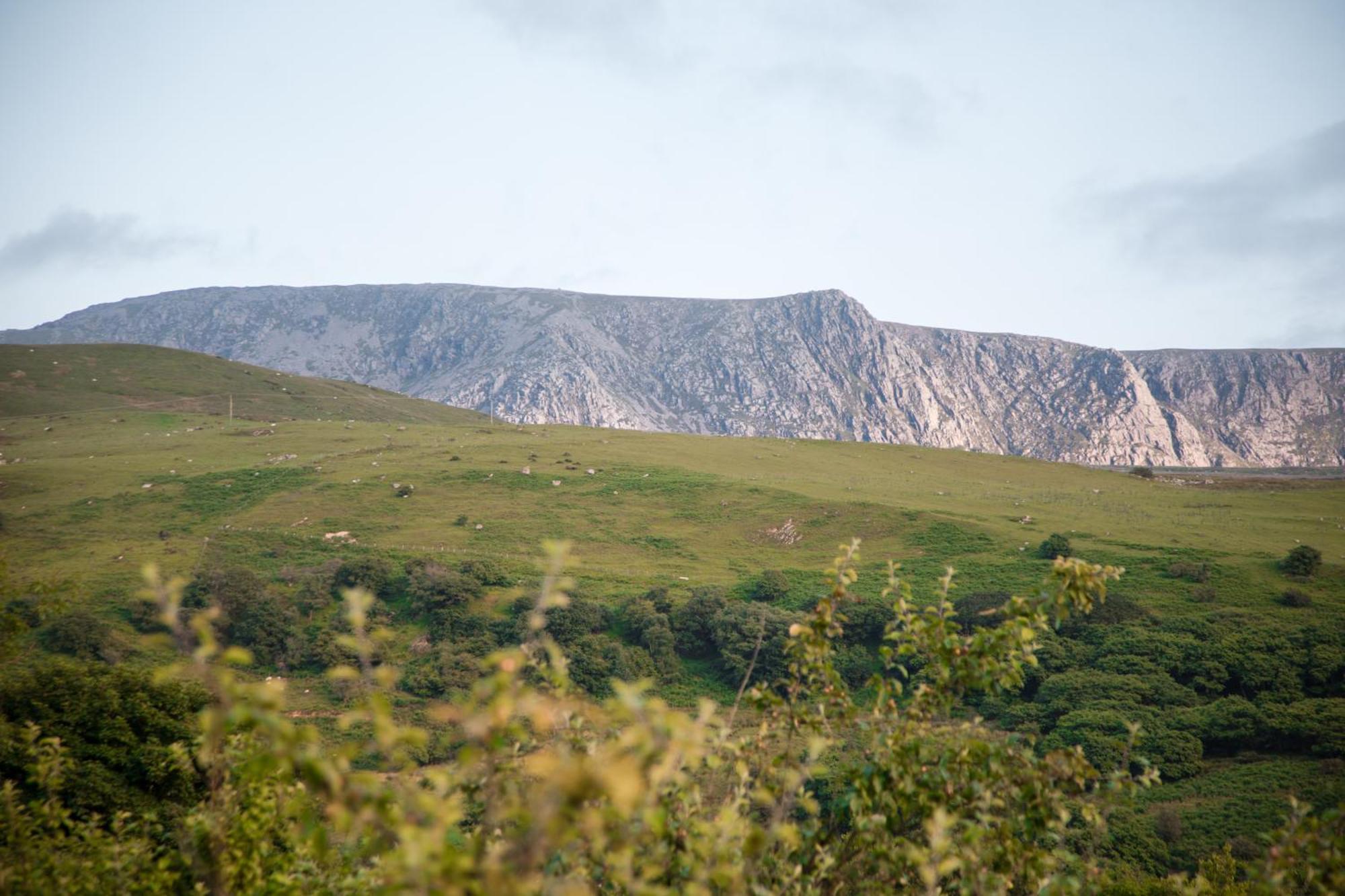 Trigonos - Quiet, Peaceful, Vegetarian B&B And Retreat Centre Nantlle Bagian luar foto